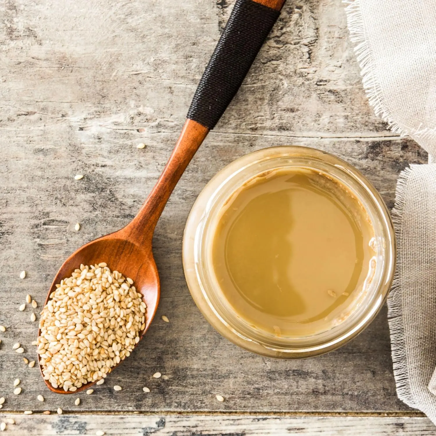 السمسم الأبيض المقشور